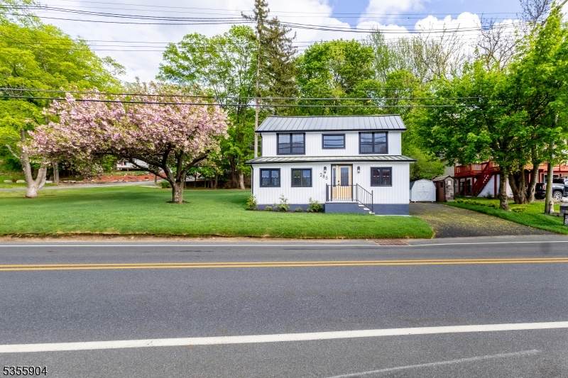 285 E Shore Trl - Photo 1