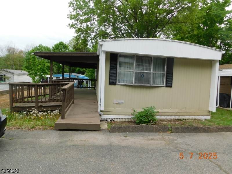 46 Back St - Photo 1