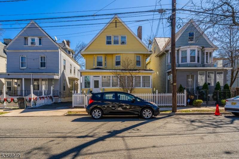 192 N Center St - Photo 1