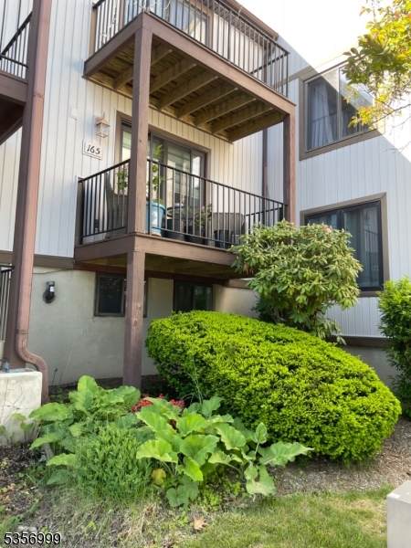 9165 Ashland Ct - Photo 1
