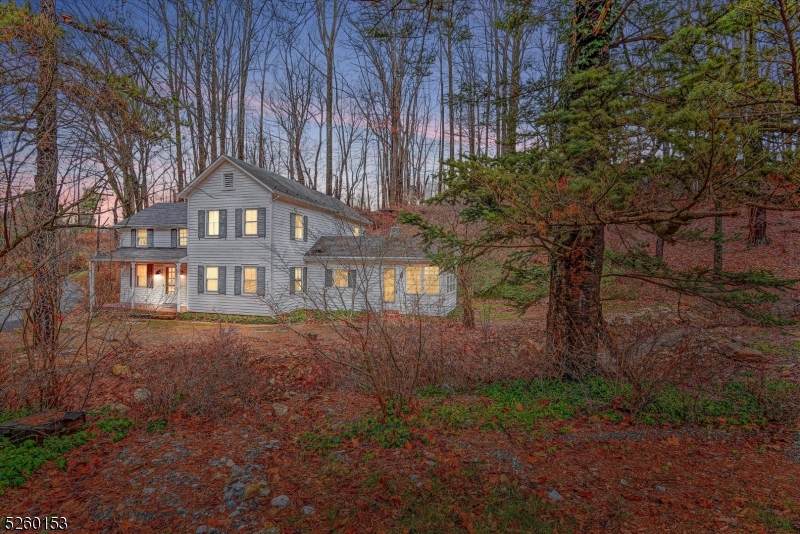 10 Lommason Glen Rd - Photo 1