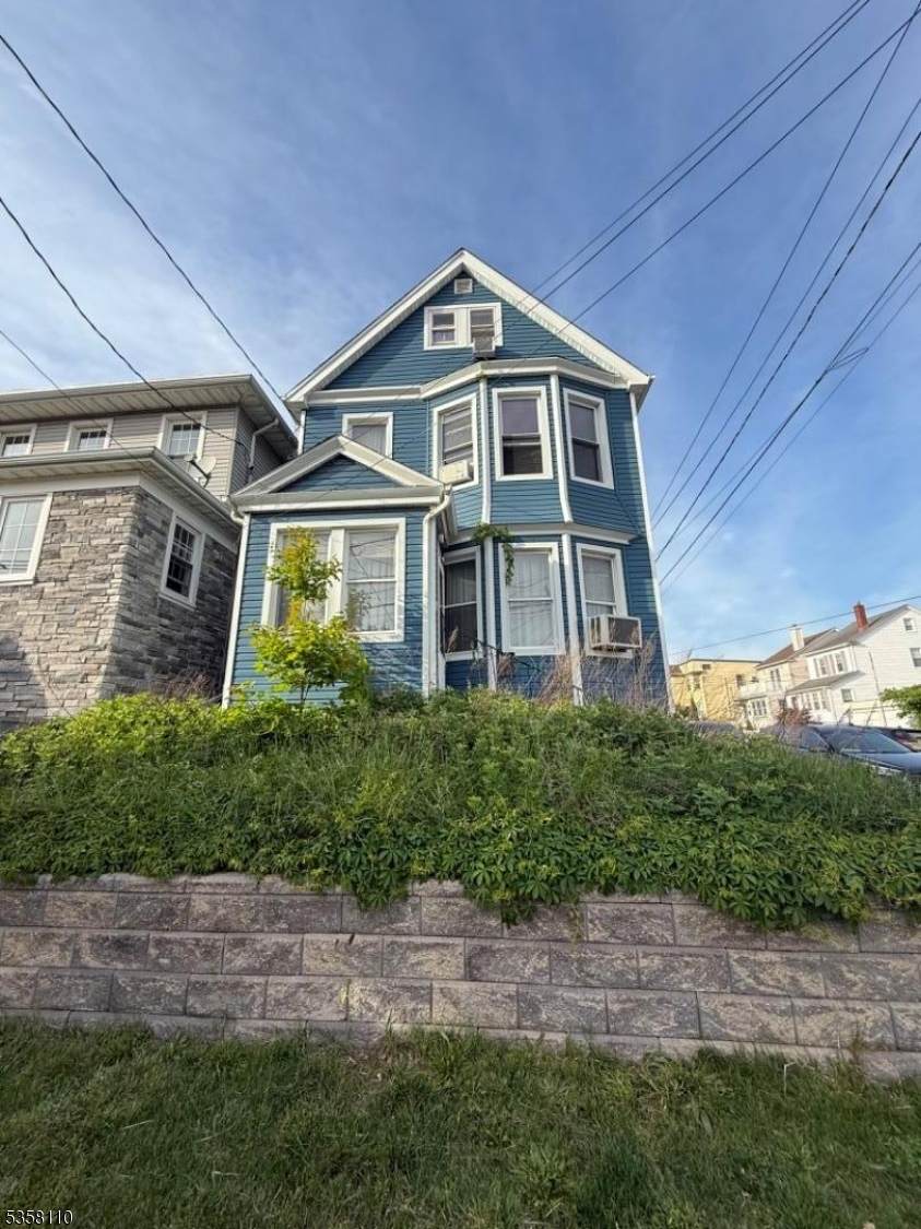 19 Wilson Ave - Photo 1