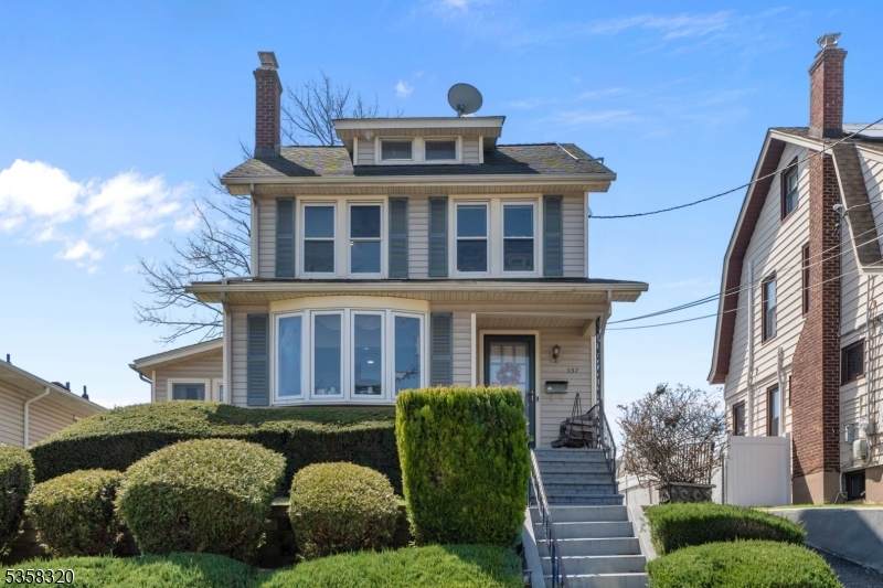 337 Little St - Photo 1