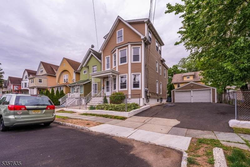 10 Westcott St - Photo 1