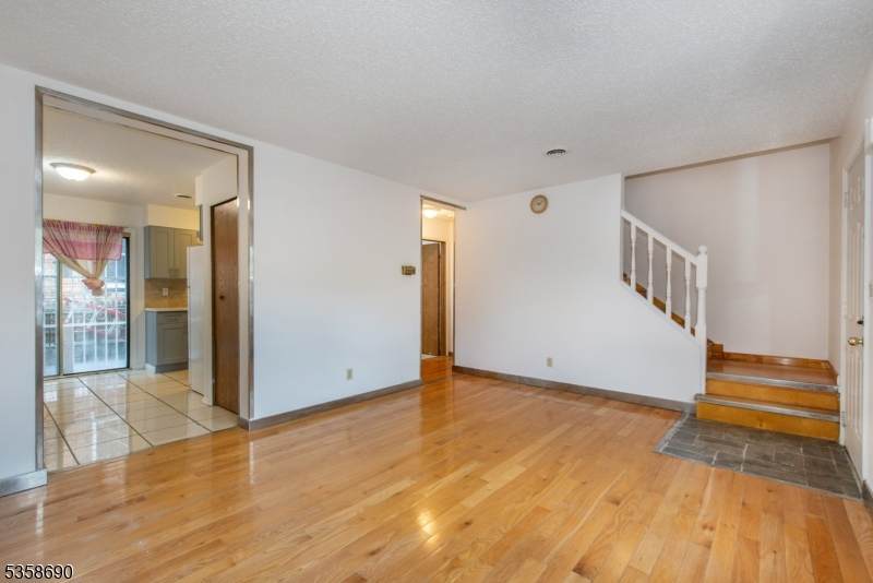 553 Ocean Ave - Photo 1