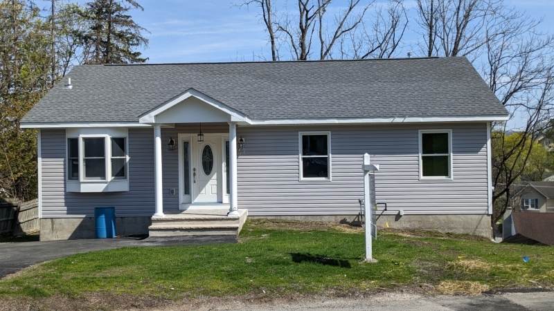 42 Harrison St - Photo 1
