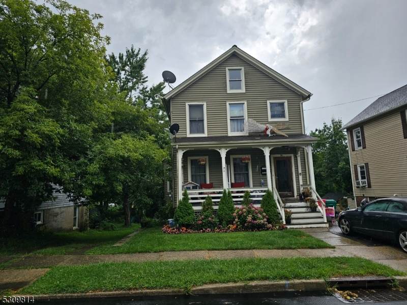 34 Clinton St - Photo 1