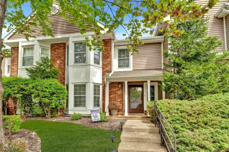 43 Woodledge Ct - Photo 1