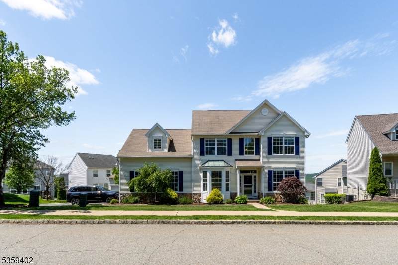 241 Winding Hill Dr - Photo 1