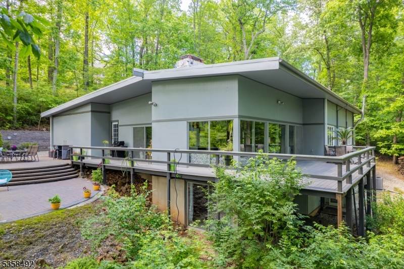 1178 Johnston Dr - Photo 1