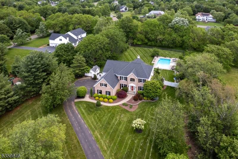 25 Wessex Ln - Photo 1