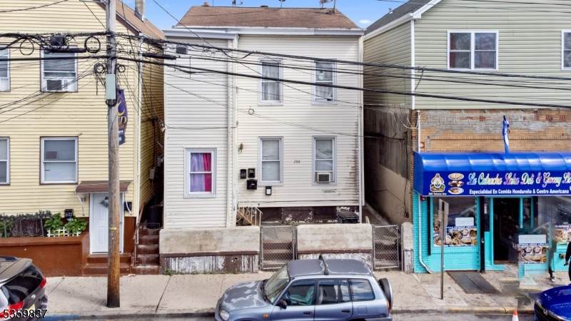 288 Totowa Ave - Photo 1