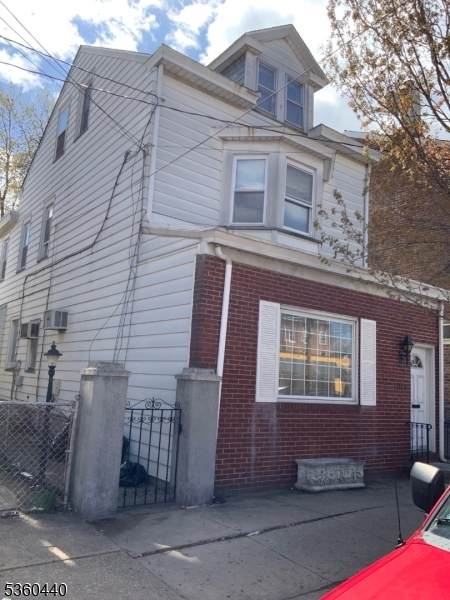 1065 South Clinton Ave - Photo 1