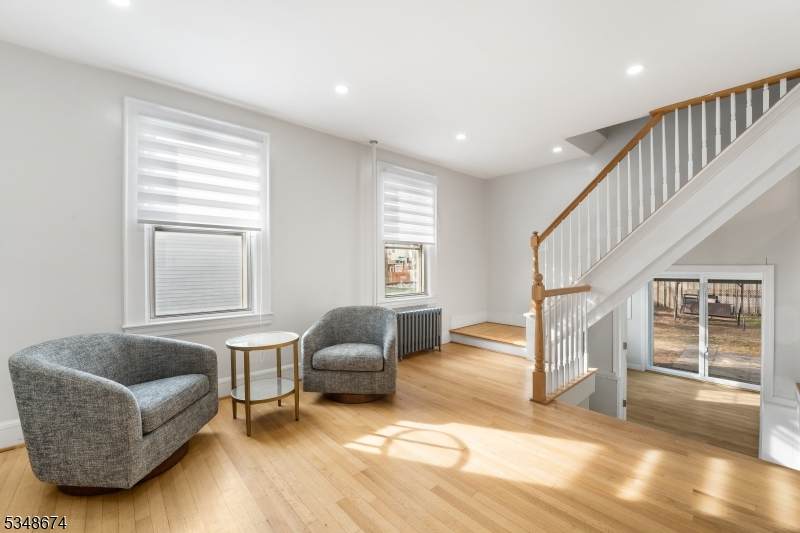 572 W 9Th Ave - Photo 1