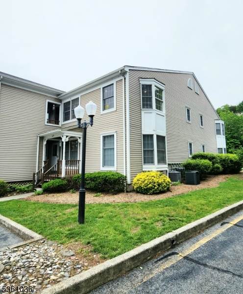 120 Willard St - Photo 1