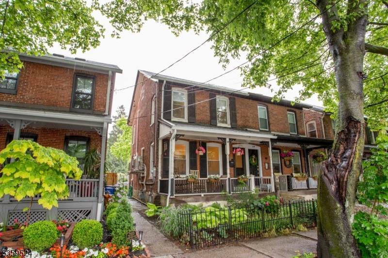 256 N Union St - Photo 1
