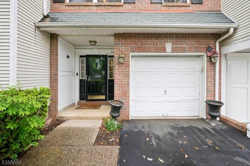 5 Prescott Ct Condo - Photo 1