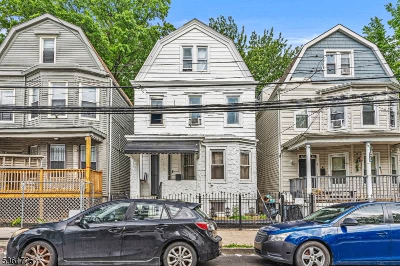 832 S 15Th St - Photo 1