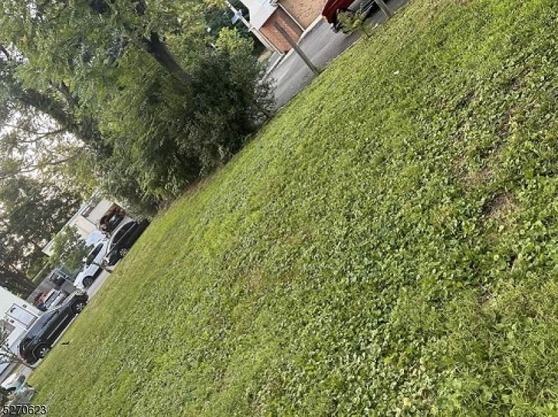 https://bt-photos.global.ssl.fastly.net/gsmls/orig_boomver_1_3966996-2.jpg