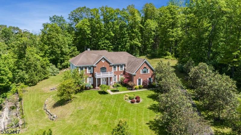 8 Limekiln Ct - Photo 1
