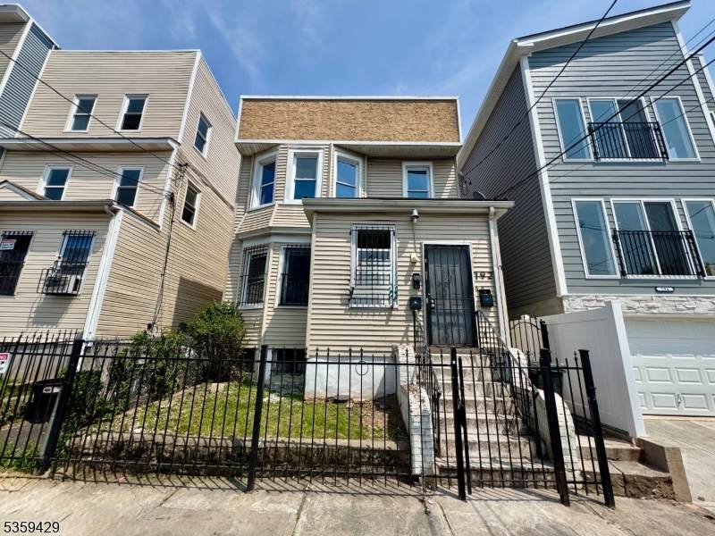 792 South 19th Street - Photo 1