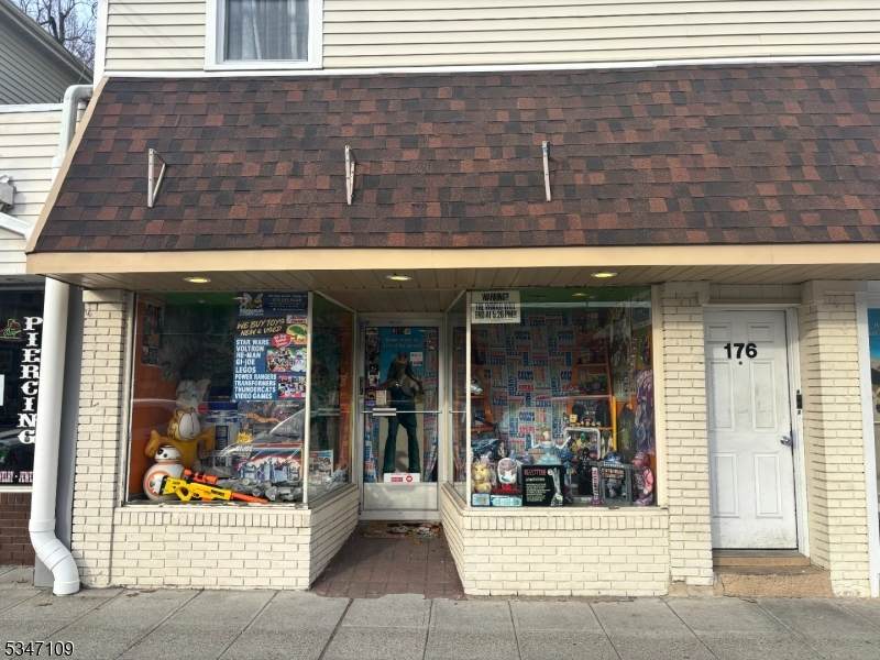 178 Main St - Photo 1