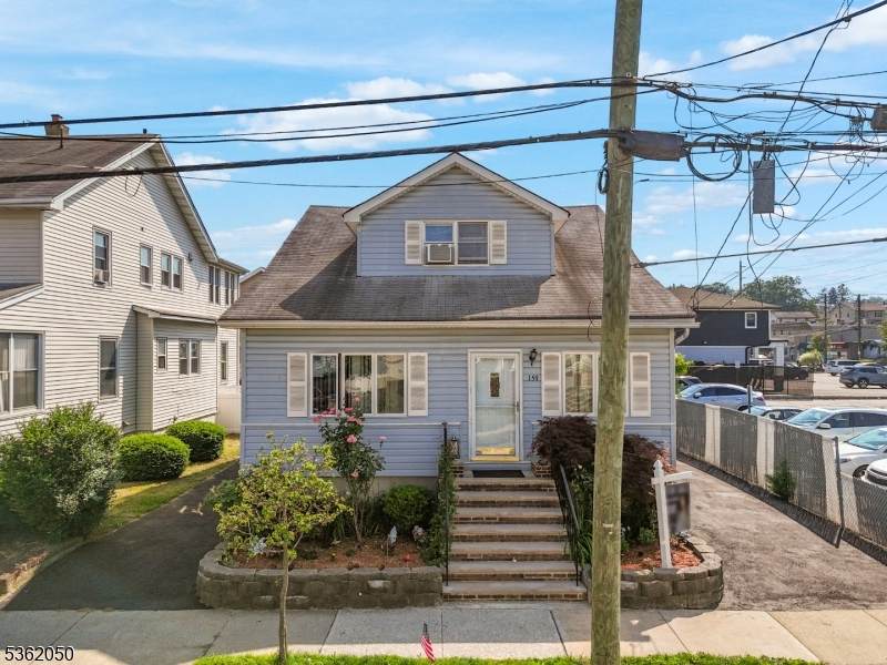 159 Lincoln Ave - Photo 1