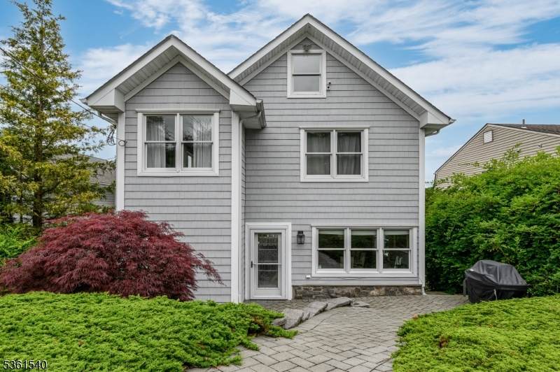 307 Squaw Trl - Photo 1