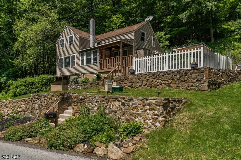 115 Stephensburg Rd - Photo 1
