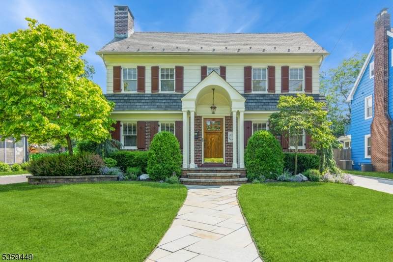 947 Madison Ave - Photo 1