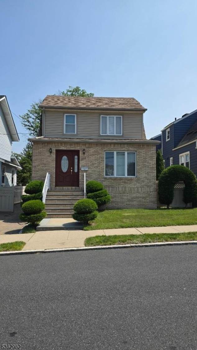 2159 Berwyn St - Photo 1