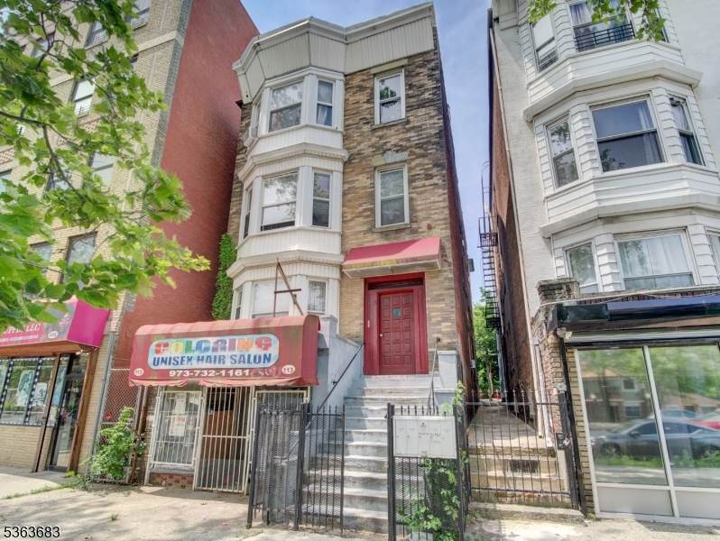 113 Elizabeth Ave - Photo 1