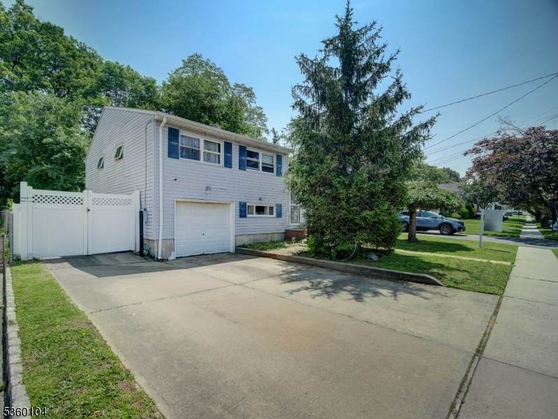 88 Albert Dr - Photo 1