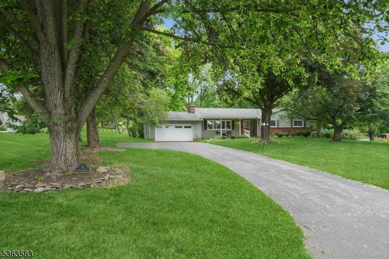 15 Fairview Dr - Photo 1