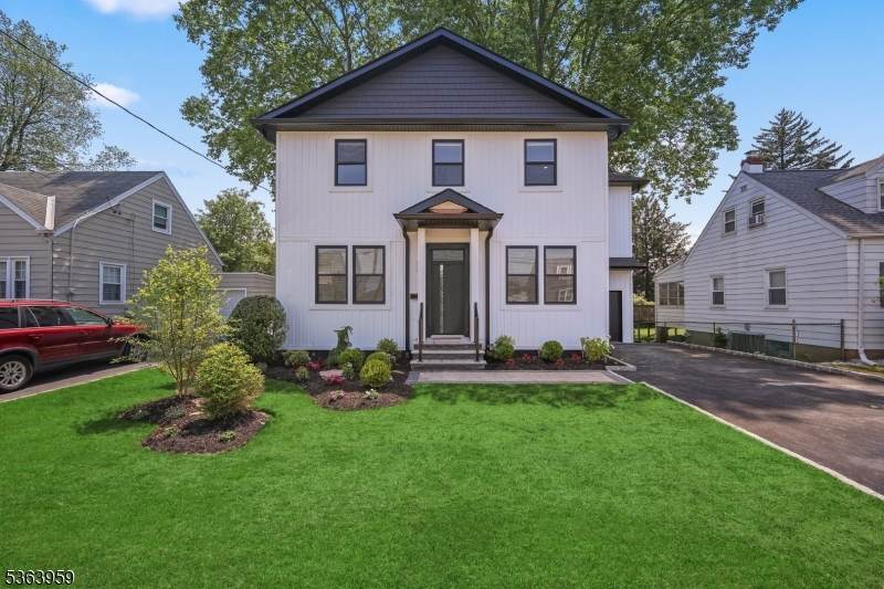 2596 Hamilton Ter - Photo 1