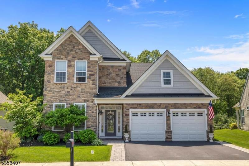 16 Gordon Way - Photo 1