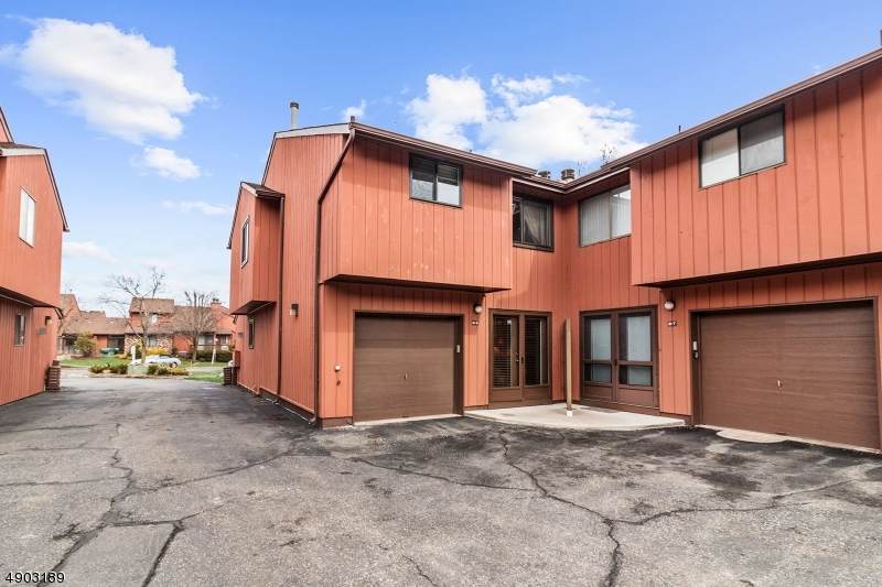 250 Ridgedale Ave B8 - Photo 1