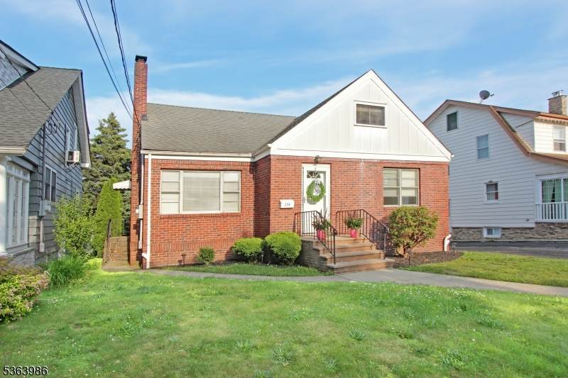 234 New Street - Photo 1