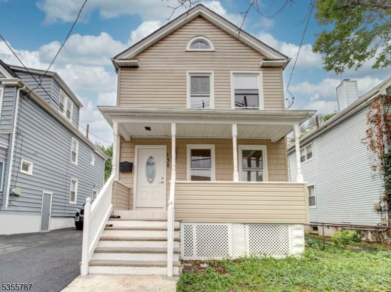 138 Willow St - Photo 1