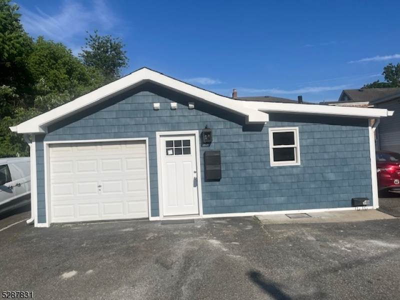 114 E Main St-Unit B - Photo 1