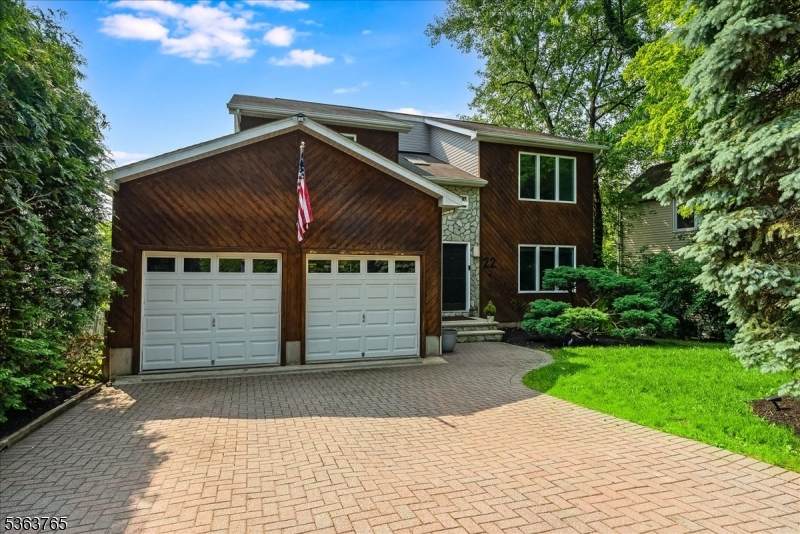 22 S Ridgewood Rd - Photo 1