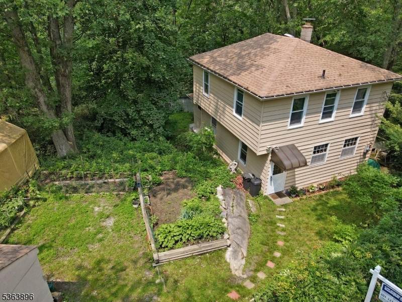 19 Skyland Ave - Photo 1