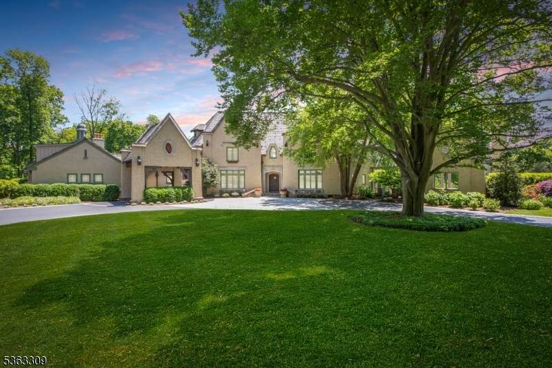 211 Private Road - Photo 1