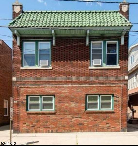 74 Wallington Ave - Photo 1