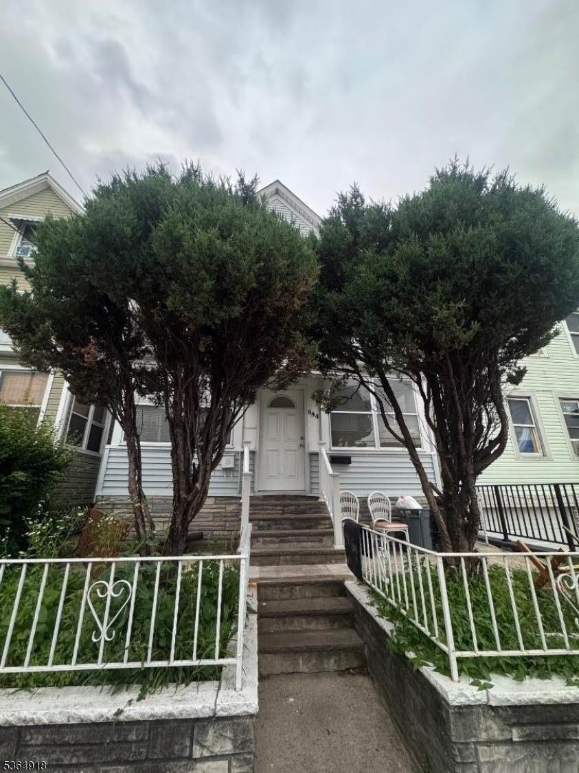 344 Washington Ave - Photo 1