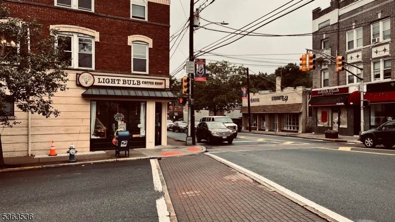 285 Main St - Photo 1
