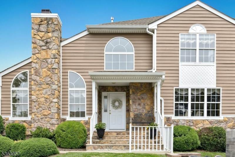 56 Knoll Court - Photo 1