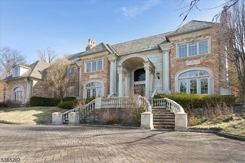 11 Margo Way - Photo 1