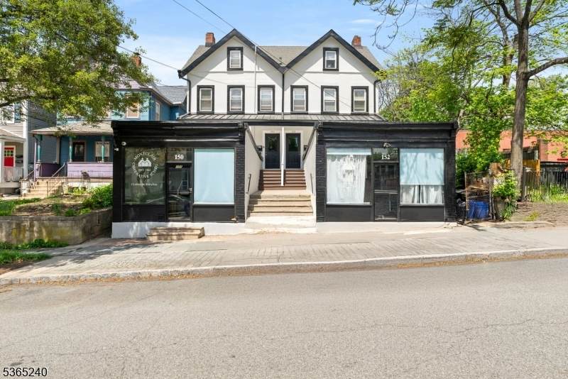 150 Forest St - Photo 1