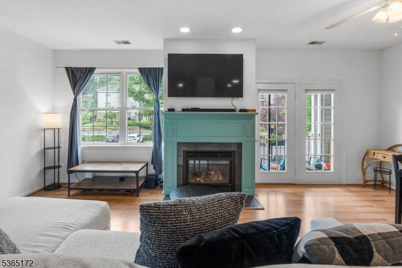 68 Mountainview Ct - Photo 1